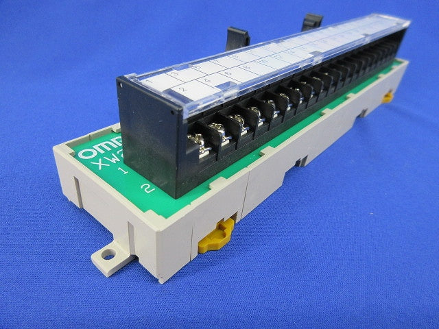 コネクタ端子台変換ユニット XW2B-40G5