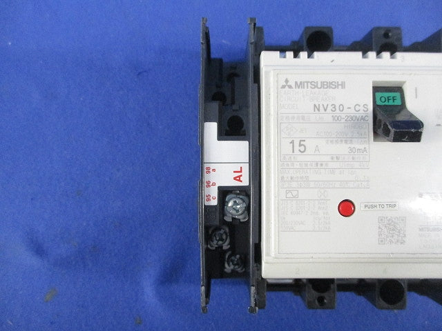 漏電遮断器3P15A(アラームスイッチ付) NV30-CS
