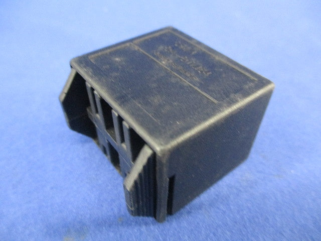 ねじ止め用多連式絶縁キャップ OA-QTM64
