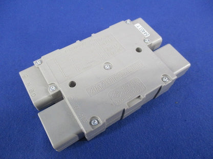 ハーネス用ジョイントボックス(2分岐) DC8062