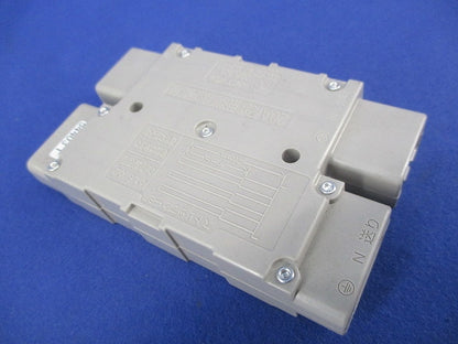 ハーネス用ジョイントボックス(2分岐) DC8062