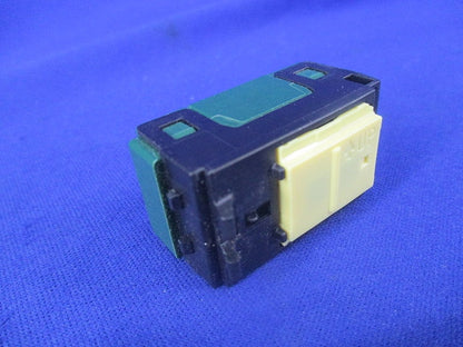 埋込「入」「切」表示スイッチのみ WTA525119W
