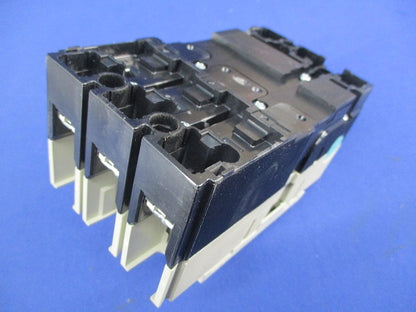 ノーヒューズブレーカ3P30A NF63-CV