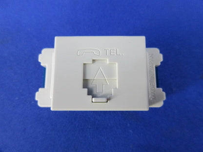 テレホンモジュラジャック6極4心(3個入) WNT15649
