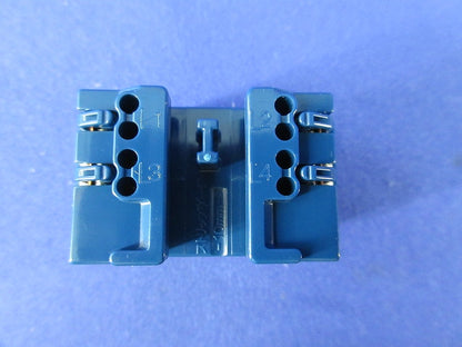 テレホンモジュラジャック6極4心(3個入) WNT15649