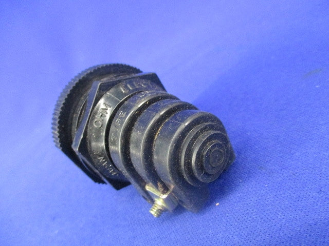 キャプコン 汎用型ケーブルクランプ(3個入) OA-2