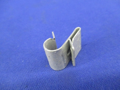 軽量間仕切り用ボックス支持金具(50個入) MSR-B3
