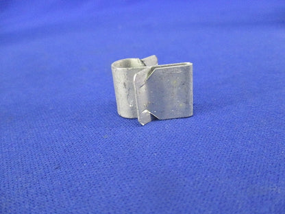 軽量間仕切り用ボックス支持金具(50個入) MSR-B3