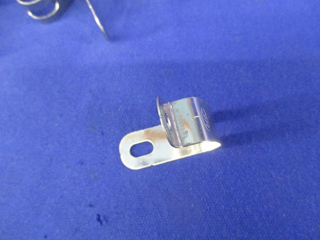 鋼製片サドル(ステンレス)(80個入) SKLS