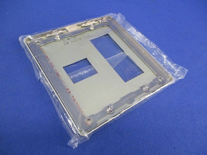 新金属プレート2型4コ口 WN6574K