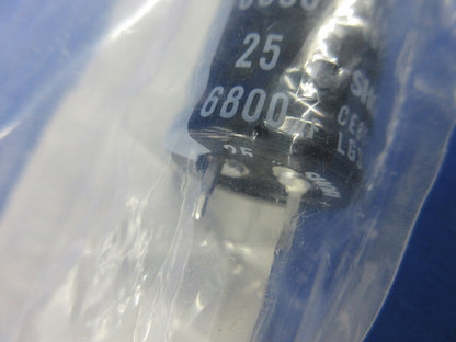 Elec. Cap. 2個入 LGS1E682M