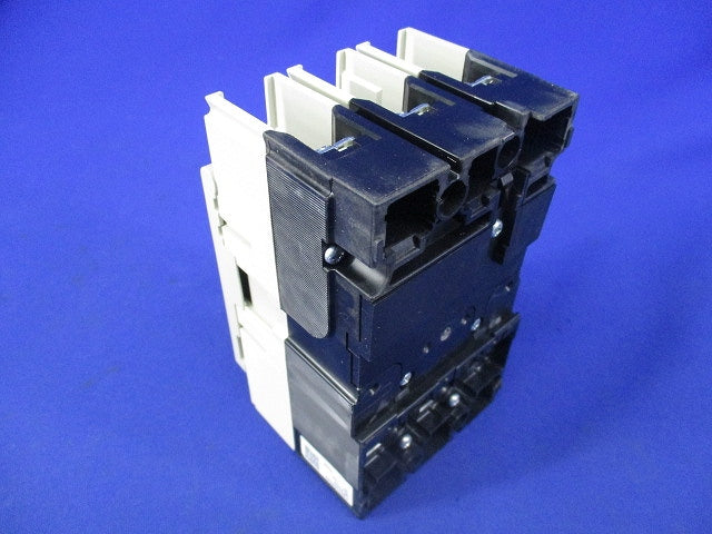 ノーヒューズブレーカ3P15A NF63-CV