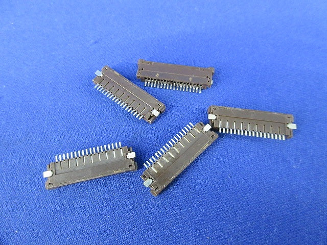 Connector 5個入 18FPZ-SM