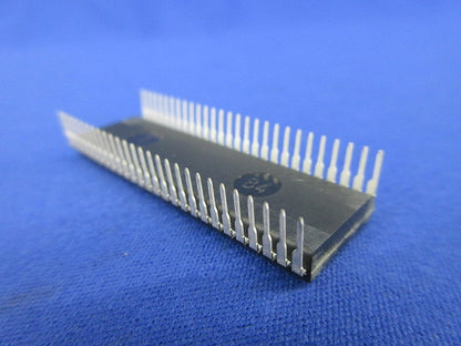 Linear IC 2個入 LA76810