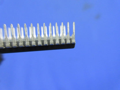 Linear IC 2個入 LA76810