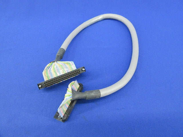 PLC接続用コネクタ端子台変換ユニット専用接続ケーブル XW2Z-050PF
