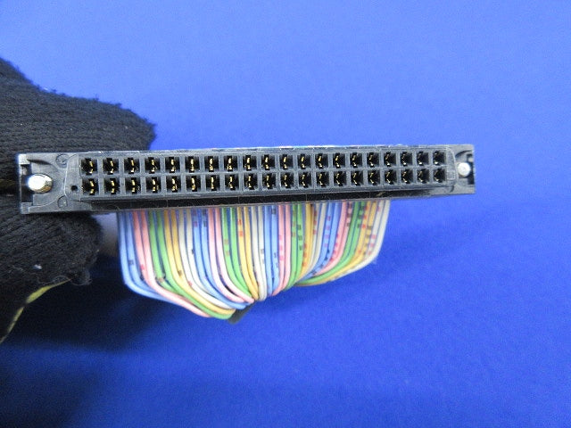 PLC接続用コネクタ端子台変換ユニット専用接続ケーブル XW2Z-050PF