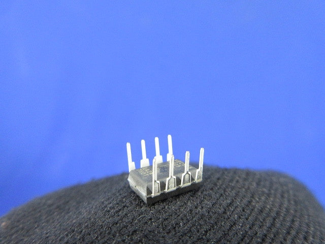 I.C. EPC1PC8