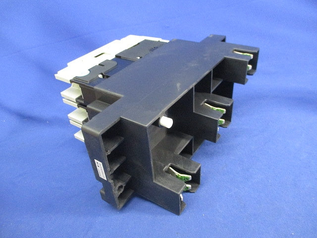 ノーヒューズ遮断器3P30A NF125-SV