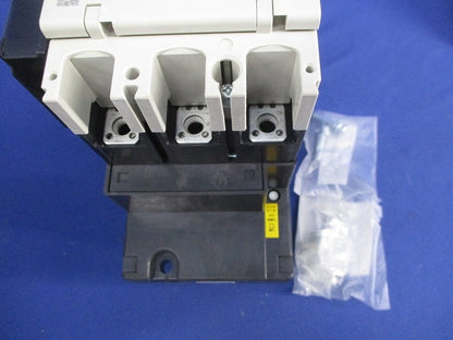 ノーヒューズ遮断器3P30A NF125-SV
