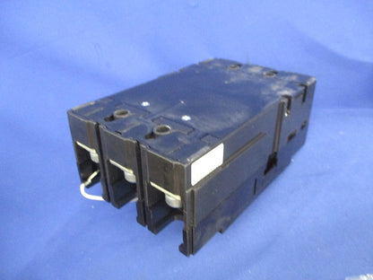 サーキットブレーカ3P2E250A(単3中性線欠相保護付) NE258NA