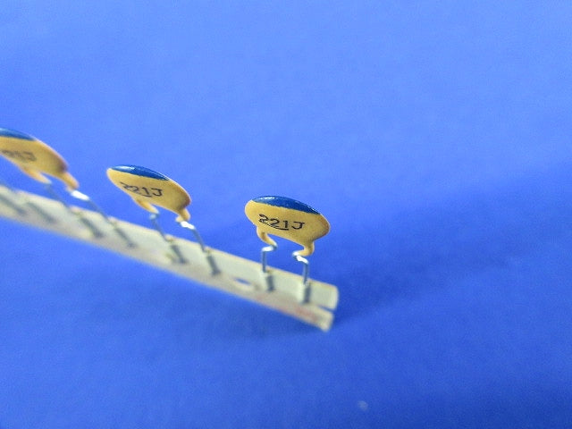 Cera.Cap 10個入 ECCR1H221JT5