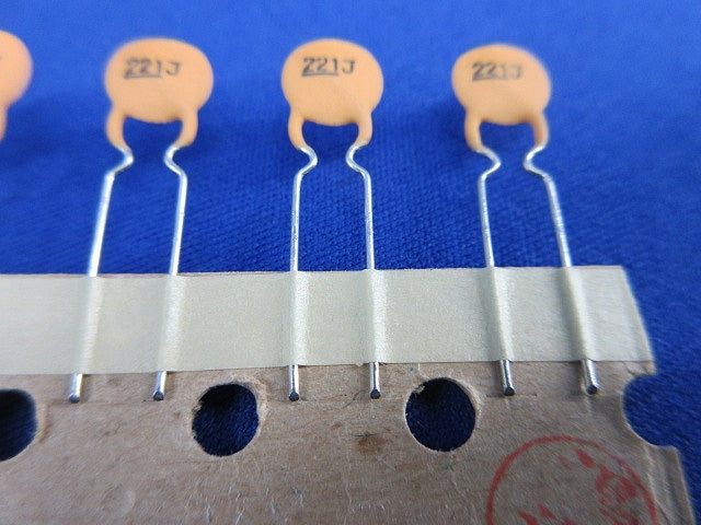 Cera.Cap 10個入 ECCR1H221JT5