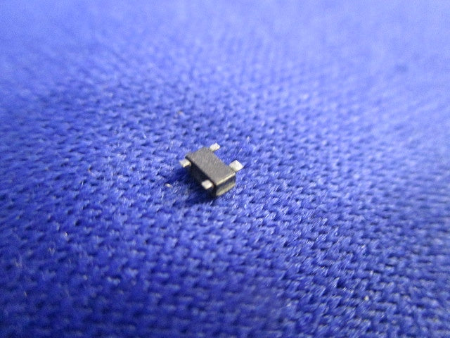 トランジスタ 50個入 3SK133A