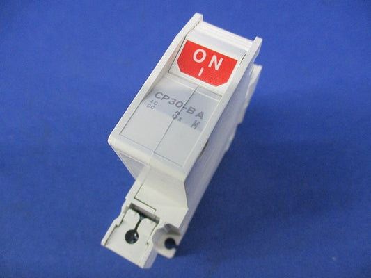 サーキットプロテクタ 1P3A CP30-BA