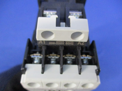 電磁開閉器200V SC09XA+TR18X2