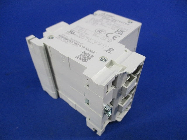 サーキットプロテクタ 3P3A CP30-BA