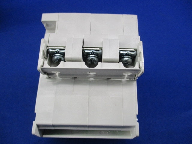 サーキットプロテクタ 3P3A CP30-BA