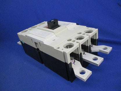 ノーヒューズブレーカ3P300A NF400-CW
