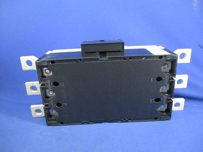 ノーヒューズブレーカ3P300A NF400-CW