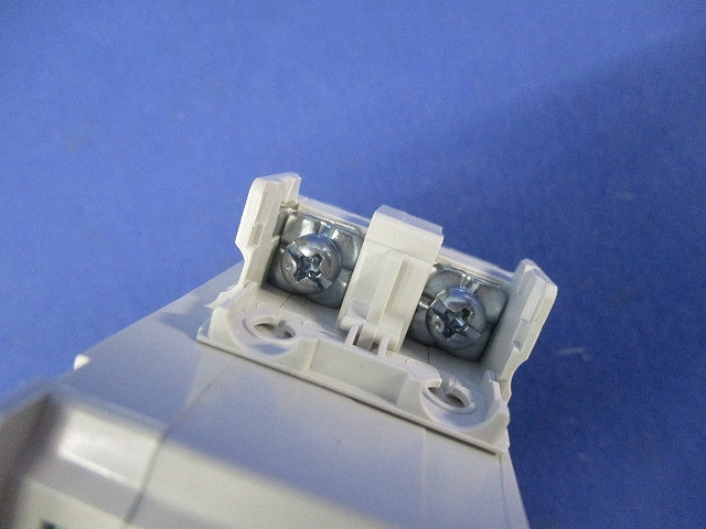 サーキットプロテクタ 2P15A CP30-BA