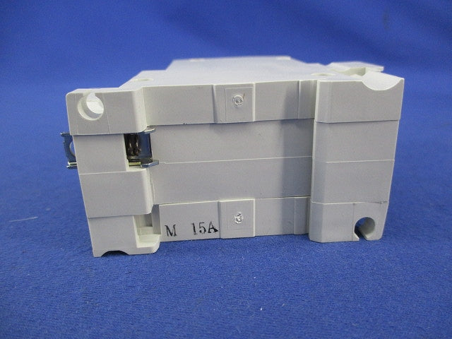 サーキットプロテクタ 2P15A CP30-BA
