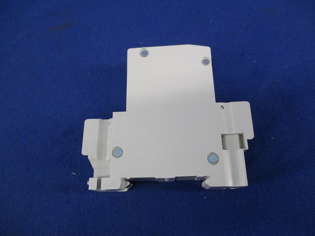 サーキットプロテクタ 1P3A CP30-BA