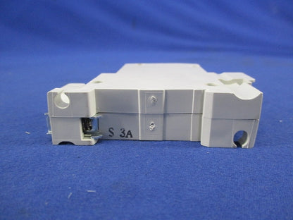 サーキットプロテクタ 1P3A CP30-BA