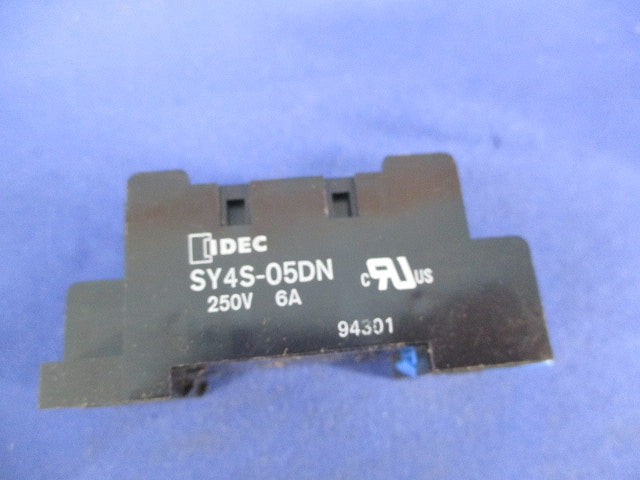 リレーソケット(3個入) SY4S-05DN