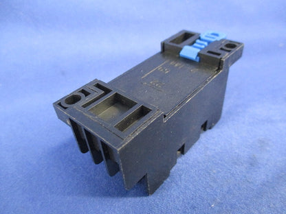 リレーソケット(3個入) SY4S-05DN