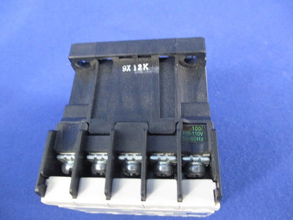 標準形電磁接触器 交流操作形 100V SK12A