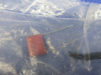 Capacitor 100個入 ECQ-E225J