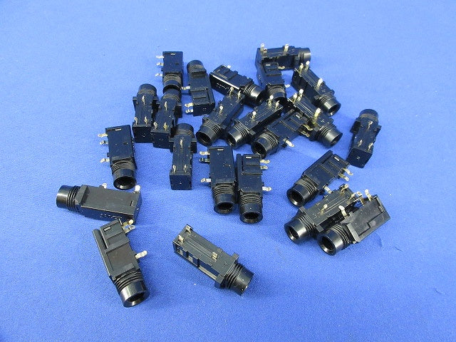 Phone Jack 23個入 YKB21-5010