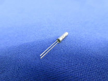 Quarts Crystal Unit 100個入 CFS-206