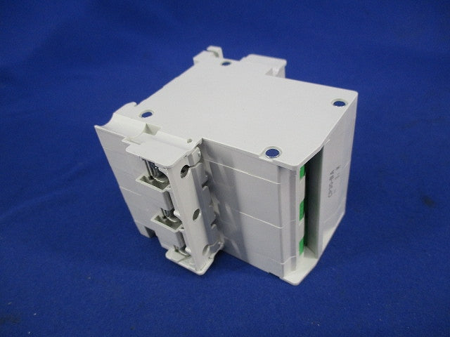 サーキットプロテクタ 3P3A CP30-BA