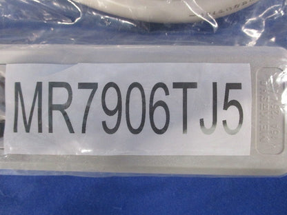 横形 OA用 抜け止め 接地タップ 6コ口 ランプ マグネット付 VCTF 5m 接地プラグ付 MR7906TJ5