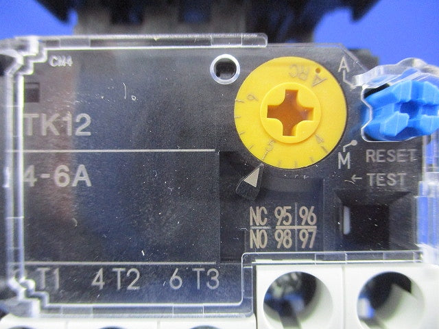 電磁開閉器 200V 4-6A 1ｂ SK06AW-201K004