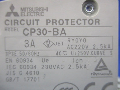 サーキットプロテクタ 3P3E3A CP30-BA3P3E3A