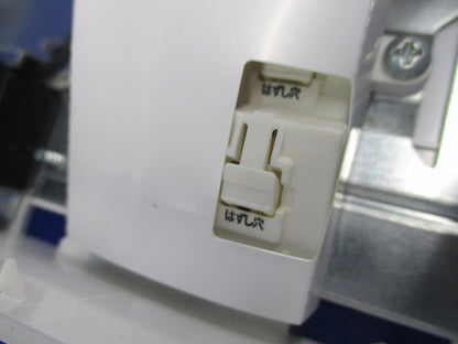 LED誘導灯 コンパクトスクエア(表示板別売)(電池無し) FA10328CLE1