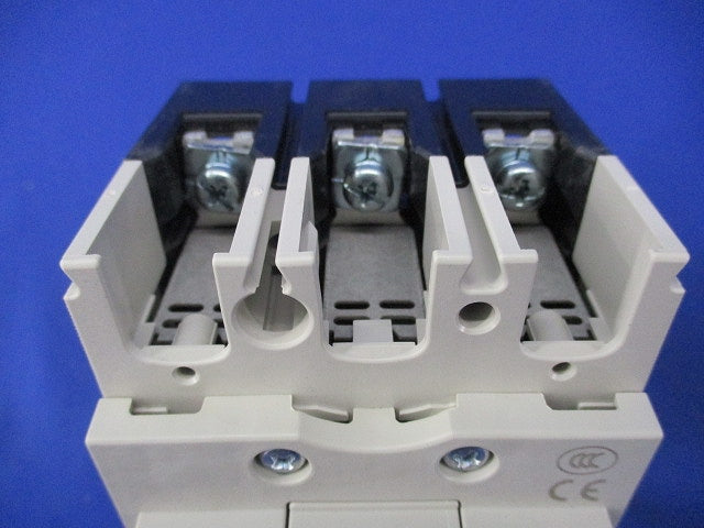 ノーヒューズブレーカ3P50A NF63-CV